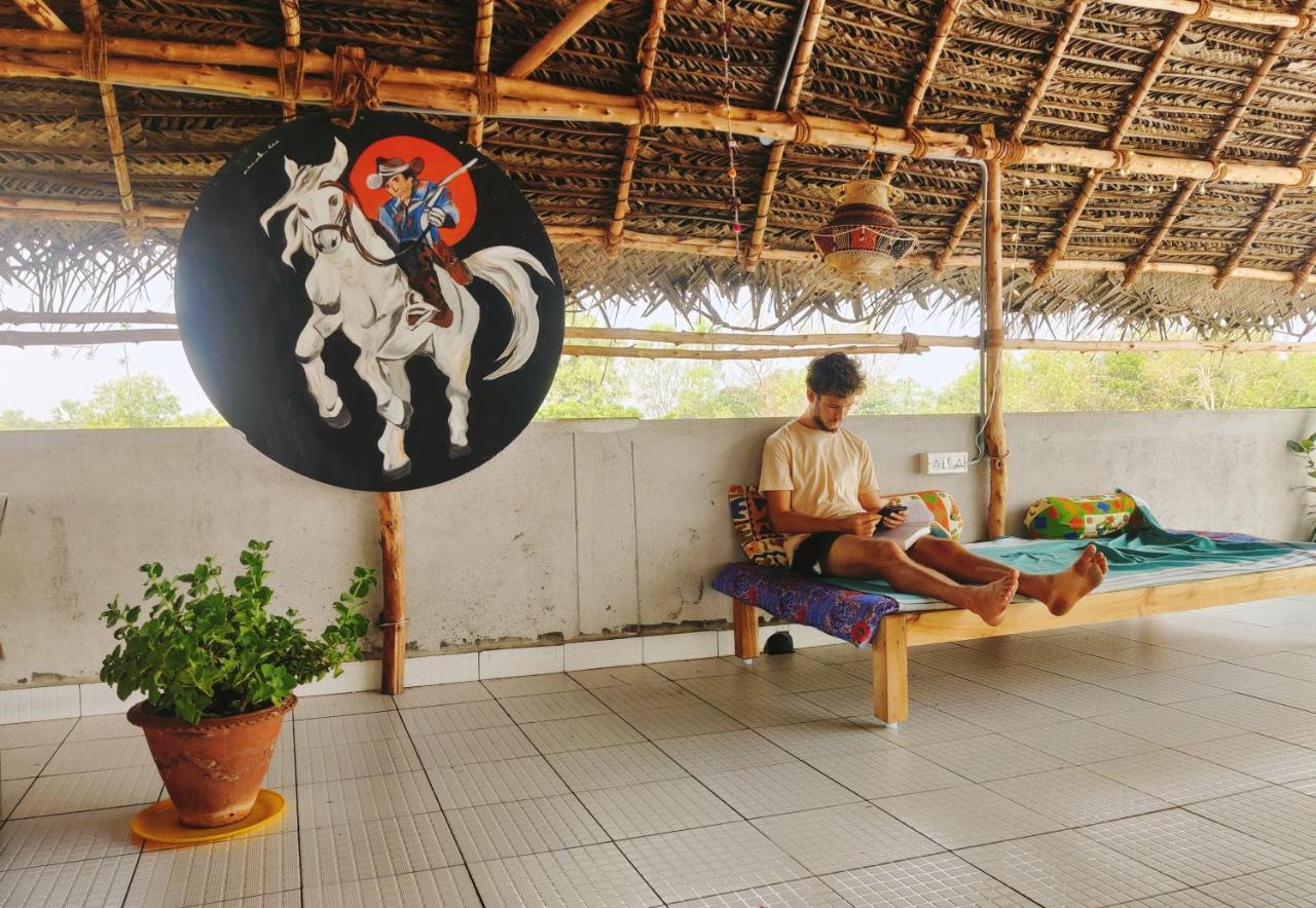 Woodpacker Hostel Auroville Pondicherry Экстерьер фото