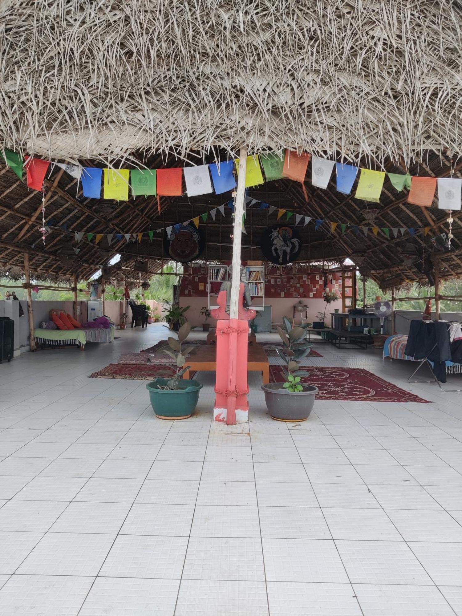 Woodpacker Hostel Auroville Pondicherry Экстерьер фото